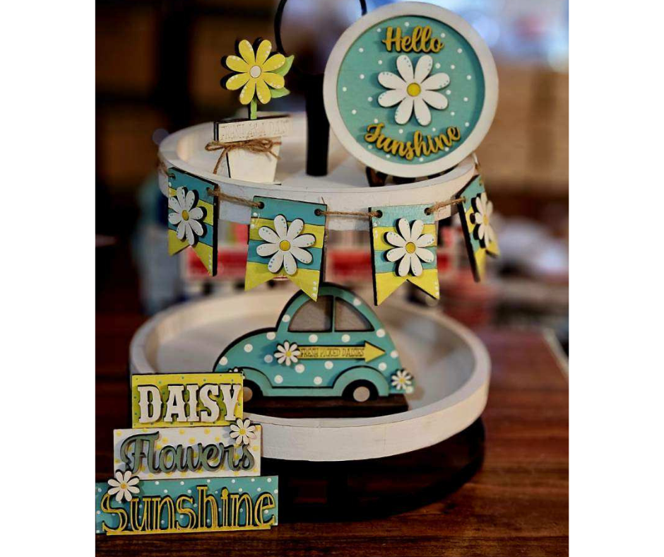 Daisy Tiered Tray Decor
