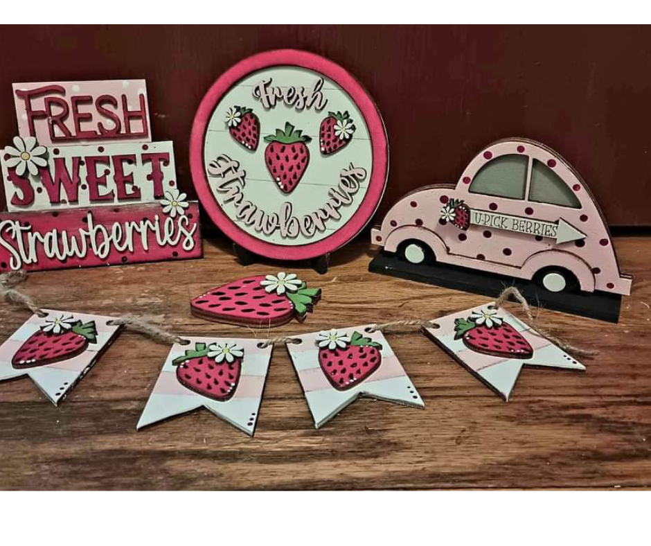 Strawberry Tiered Tray Set